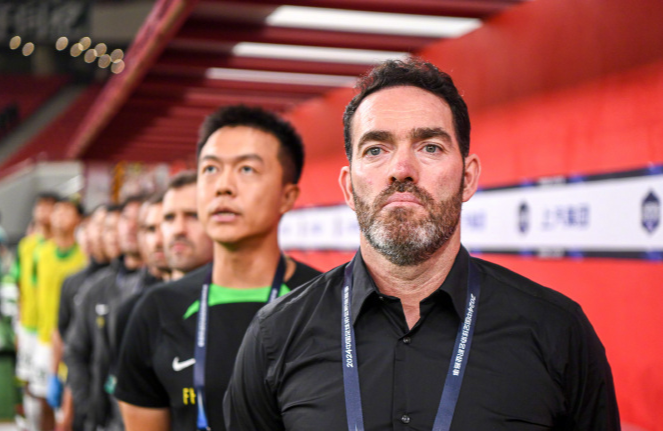 包含转折点北京国安刷新队史纪录，英超赛后攻防权衡，质疑声仍在，资深球员宣示担当的词条