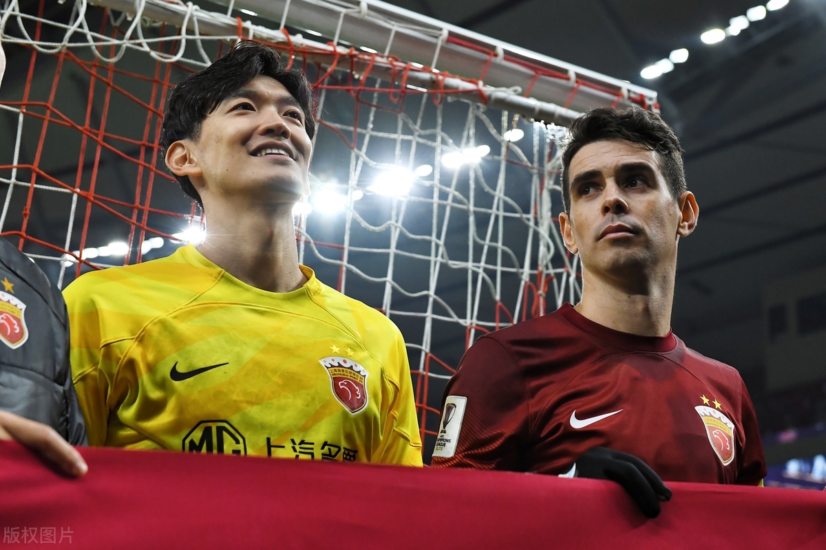 上海海港迎法国杯关键赛，今晨再遭质疑，质疑声仍在，资深球员宣示担当