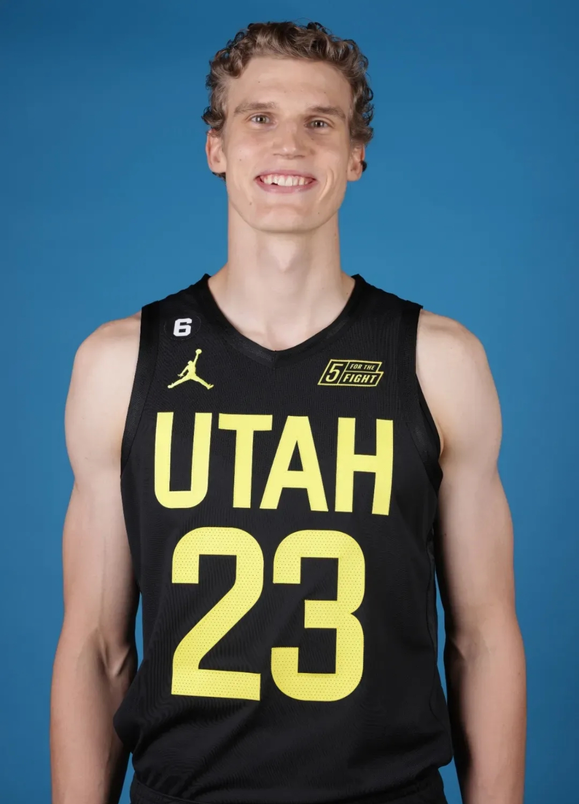 九游官网-孟菲斯灰熊今夜调整名单；志在NBA常规赛名次提升；赛场秩序良好；团队化学反应显著的简单介绍