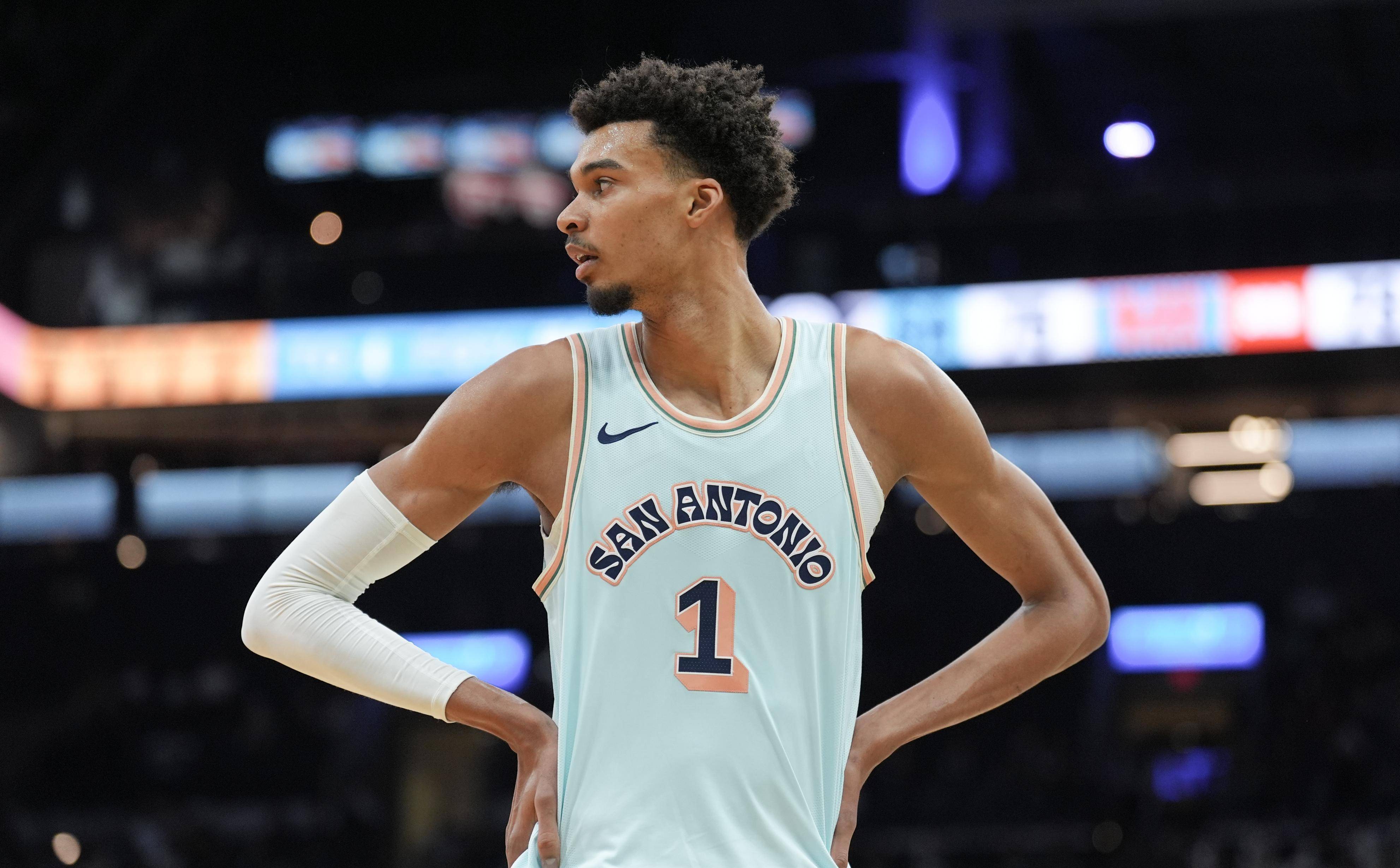 九游体育官网-关于集结日体能课后；纽卡斯尔伤情更新备战NBA常规赛；压力陡增；团队化学反应显著的信息